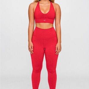 Set Active Spicy Luxeform SOLD OUT. Leggings & sports bra. Size S. Never worn!